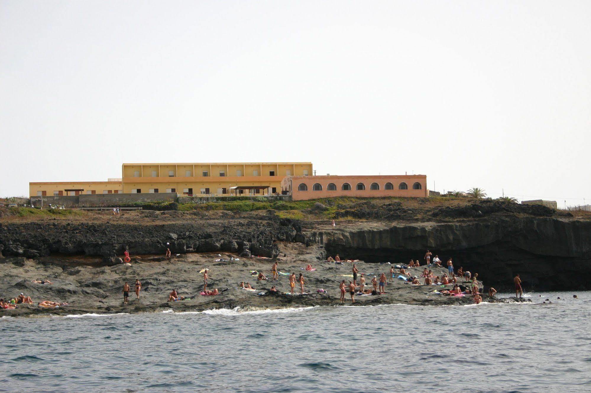 Hotel Bue Marino Pantelleria Bagian luar foto