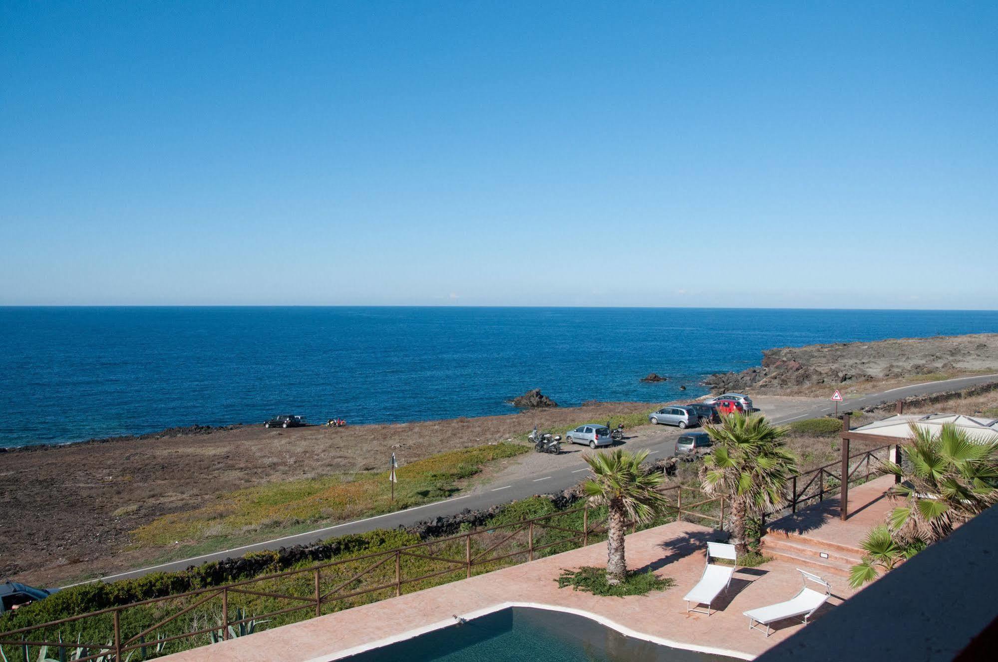 Hotel Bue Marino Pantelleria Bagian luar foto