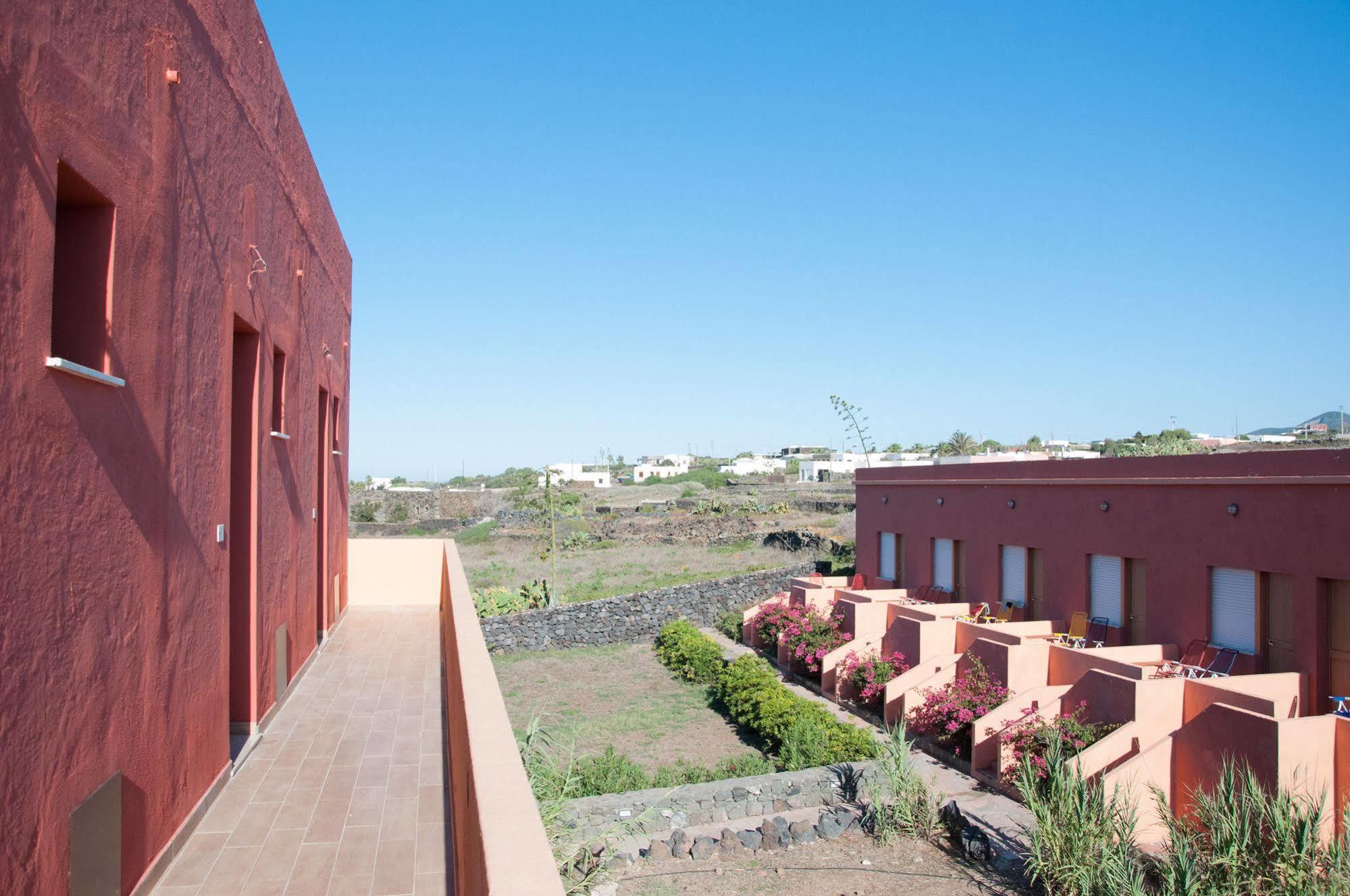 Hotel Bue Marino Pantelleria Bagian luar foto