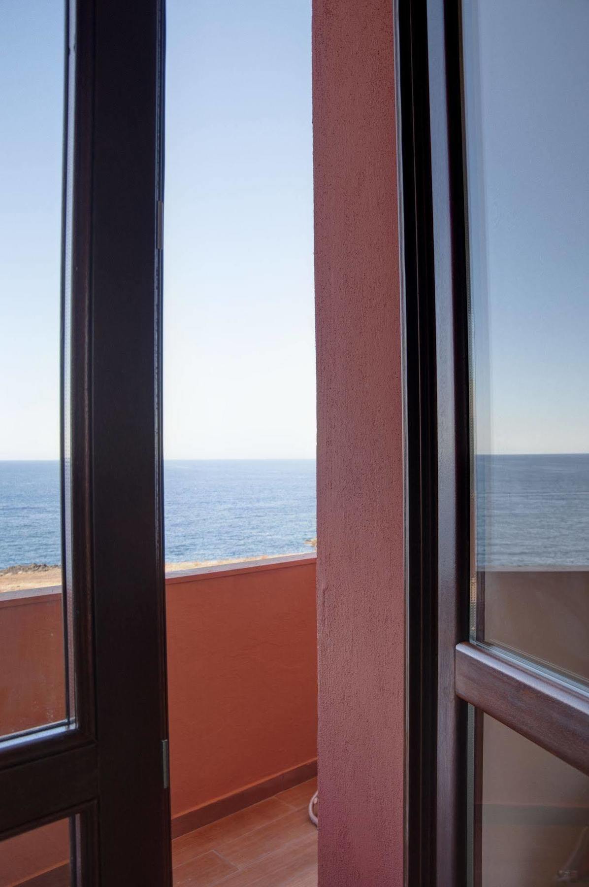 Hotel Bue Marino Pantelleria Bagian luar foto