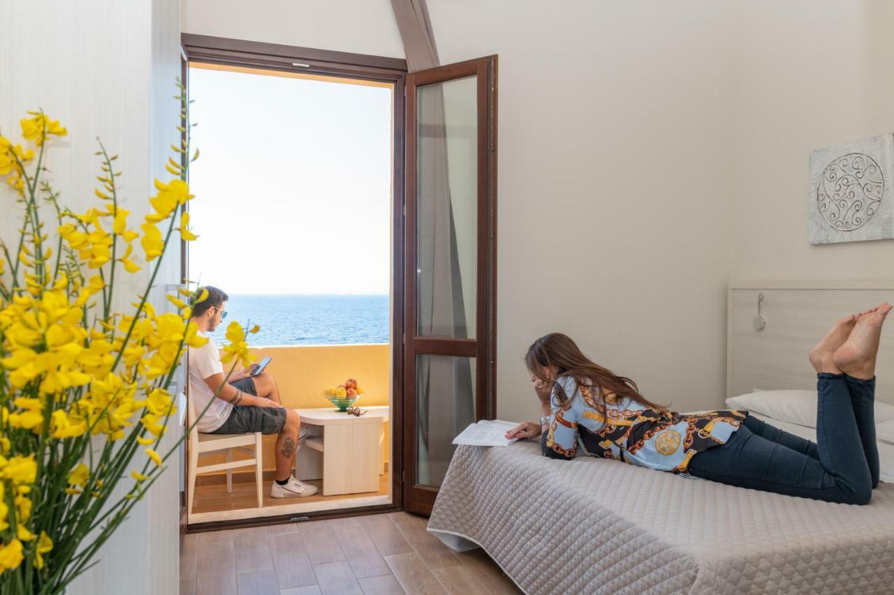Hotel Bue Marino Pantelleria Bagian luar foto