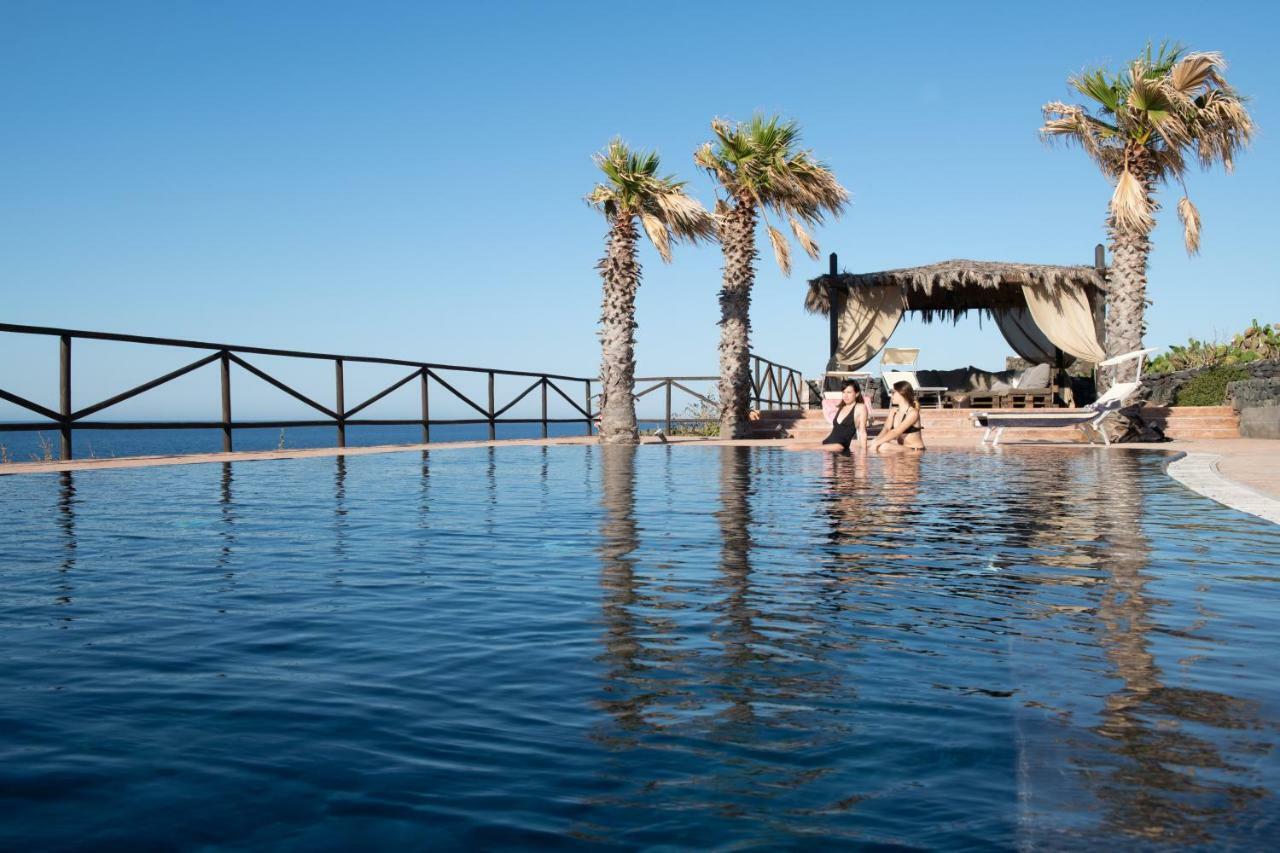 Hotel Bue Marino Pantelleria Bagian luar foto